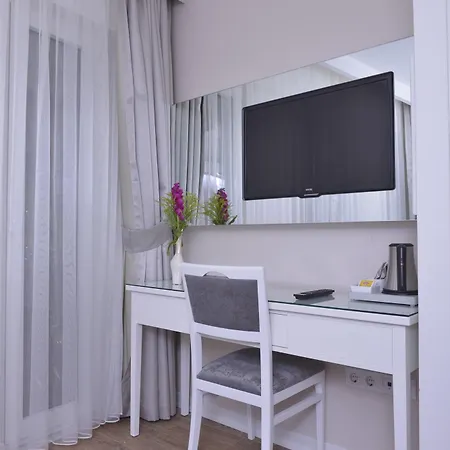Hotell (adults Only) 3*